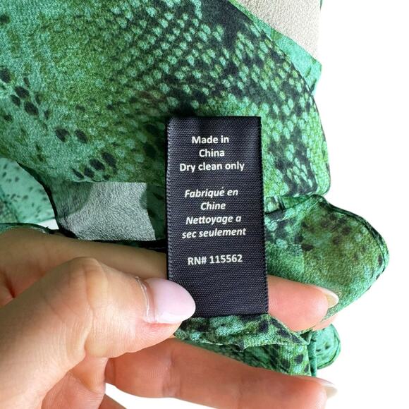 Elizabeth and James 100% Silk Green Snake Print Oversized Sheer Layering Blouse - Picture 13 of 13